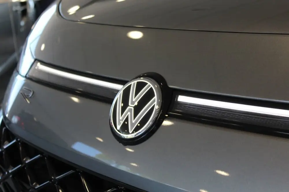 Volkswagen T-Roc 1.5 eTSI R-Line/PANO/CAMERA/CARPLAY uit 2026, foto 2