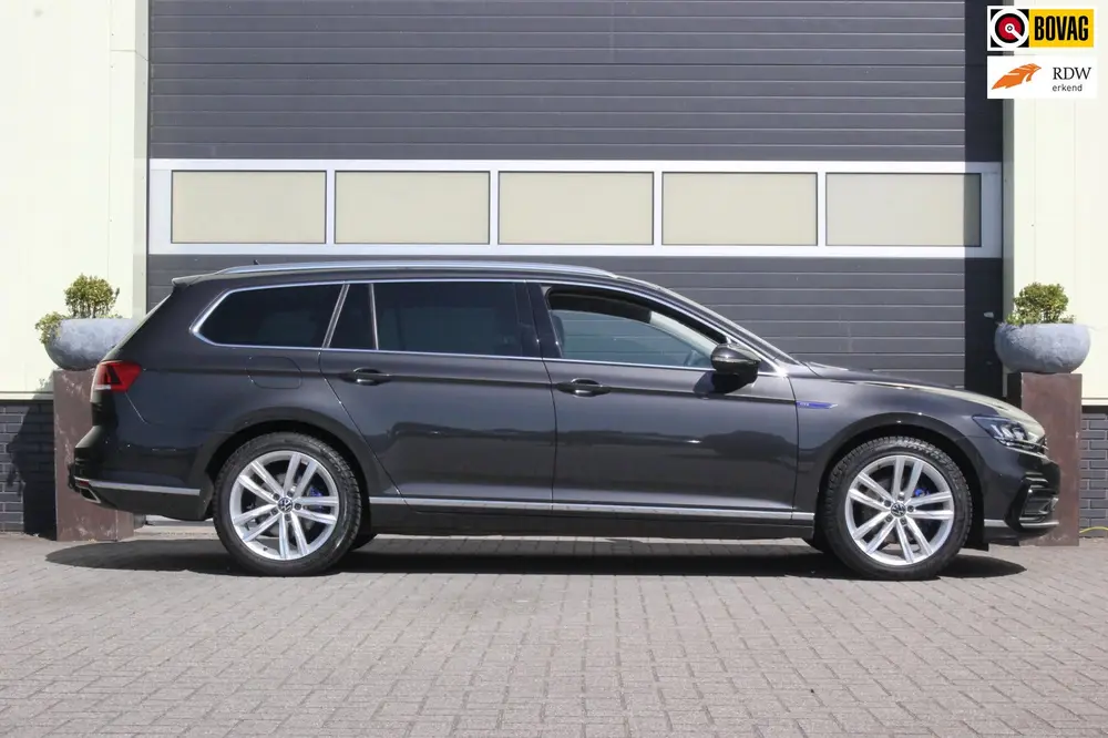 Volkswagen Passat Variant 1.4 TSI GTE Business | Trekhaak | uit 2022