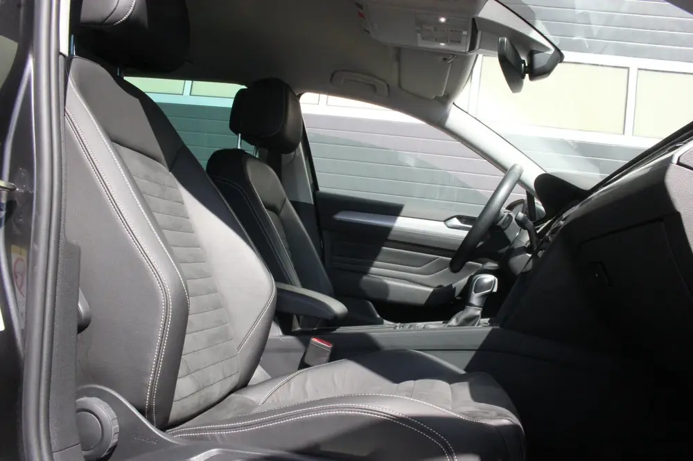 Volkswagen Passat Variant 1.4 TSI GTE Business | Trekhaak | uit 2022, foto 12