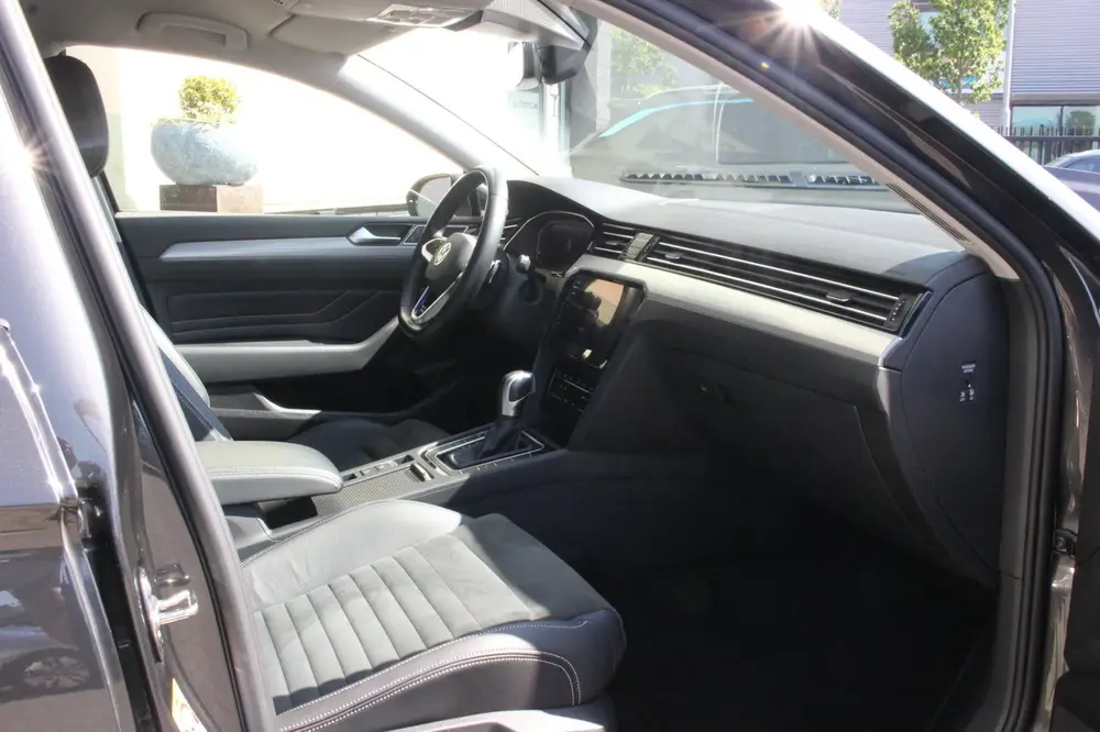 Volkswagen Passat Variant 1.4 TSI GTE Business | Trekhaak | uit 2022, foto 4