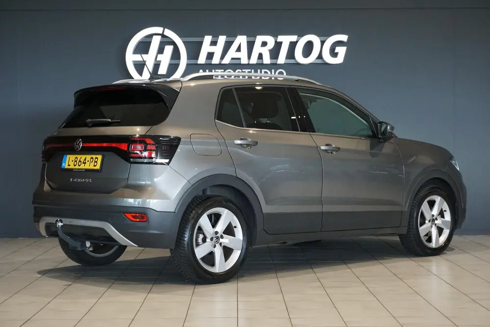 Volkswagen T-Cross 1.0 TSI Style AUT. + TREKHAAK / DIGITALE uit 2021, foto 2