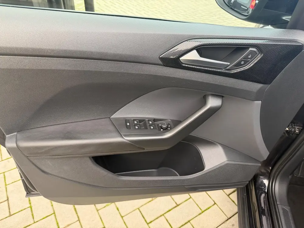 Volkswagen T-Cross 1.0 TSI Life Edition DSG Clima Camera uit 2024, foto 11