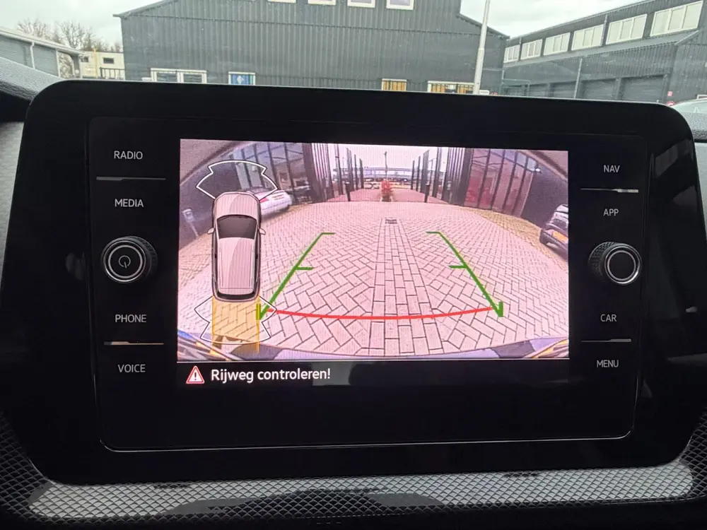 Volkswagen T-Cross 1.0 TSI Life Edition DSG Clima Camera uit 2024, foto 17