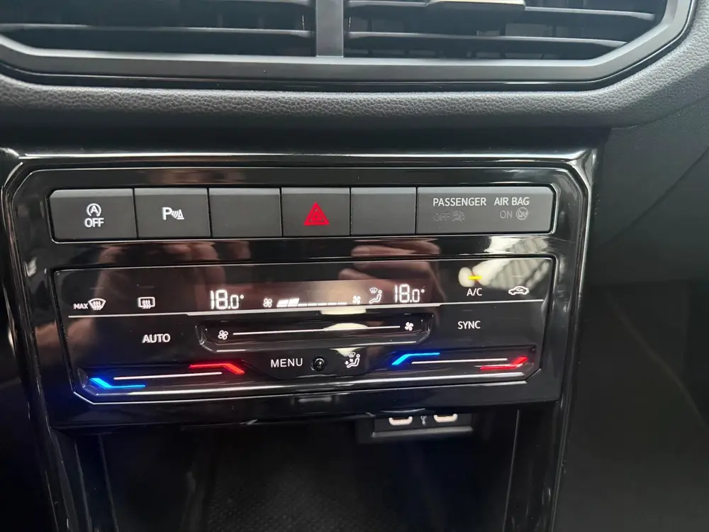 Volkswagen T-Cross 1.0 TSI Life Edition DSG Clima Camera uit 2024, foto 18