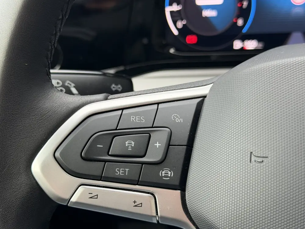 Volkswagen Golf 1.0 TSI Life | Camera | Dodehoek | ACC uit 2024, foto 14