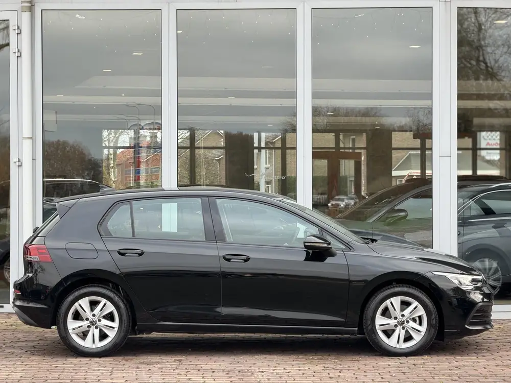 Volkswagen Golf 1.0 TSI Life | Camera | Dodehoek | ACC uit 2024, foto 6