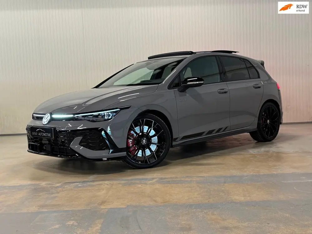 Volkswagen Golf 2.0 TSI GTI Clubsport| HUD | IQ LIGHTS | PAN uit 2025