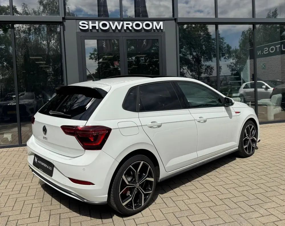 Volkswagen Polo 2.0 TSI GTI PANO KEYLESS BEATS uit 2023, foto 17