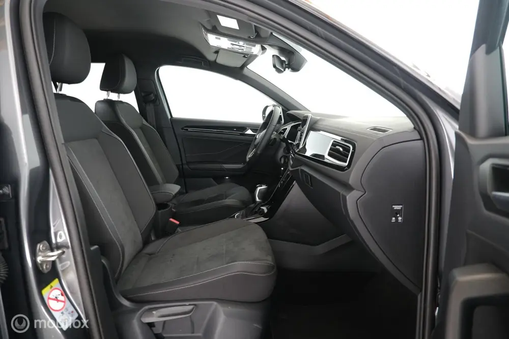 Volkswagen T-Roc 1.5 TSI R-Line trekhaak|IQ.led|ErgoActiv|na uit 2025, foto 6