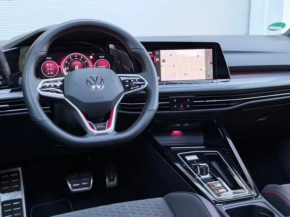 Volkswagen Golf 2.0 TSI GTI Clubsport Akra/HuD/Pano/H&K uit 2023, foto 16