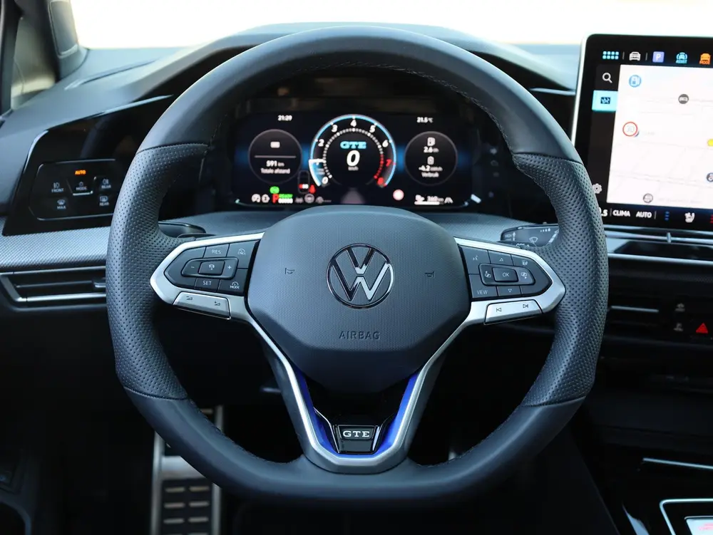 Volkswagen Golf GTE 1.5 eHybrid 272PK | Panodak | Leer | Bla uit 2025, foto 17