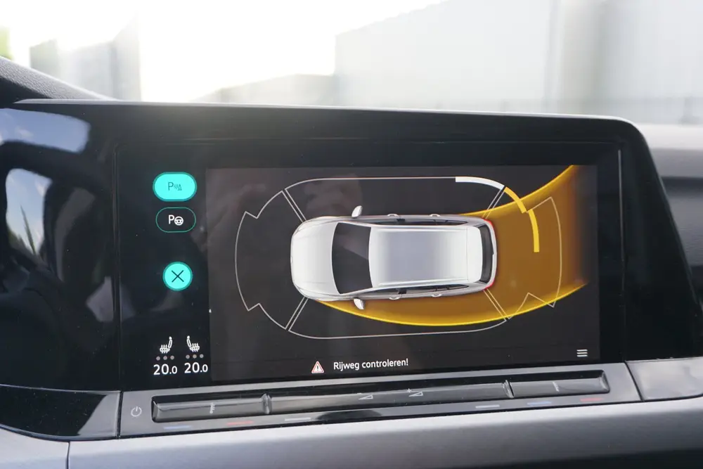 Volkswagen Golf 1.0 eTSI DSG | PANO DAK | IQ LIGHT LED | TRE uit 2021, foto 10