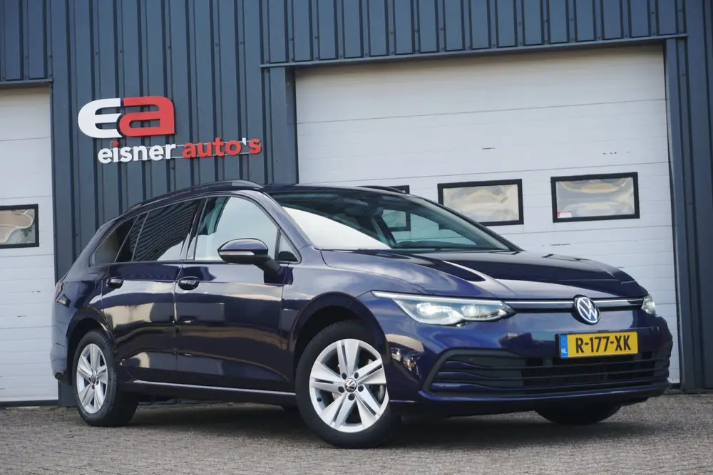 Volkswagen Golf 1.0 eTSI DSG | PANO DAK | IQ LIGHT LED | TRE uit 2021, foto 2