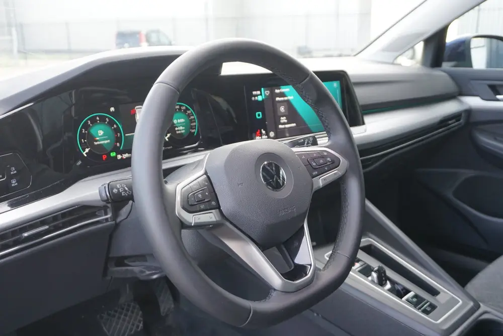 Volkswagen Golf 1.0 eTSI DSG | PANO DAK | IQ LIGHT LED | TRE uit 2021, foto 8