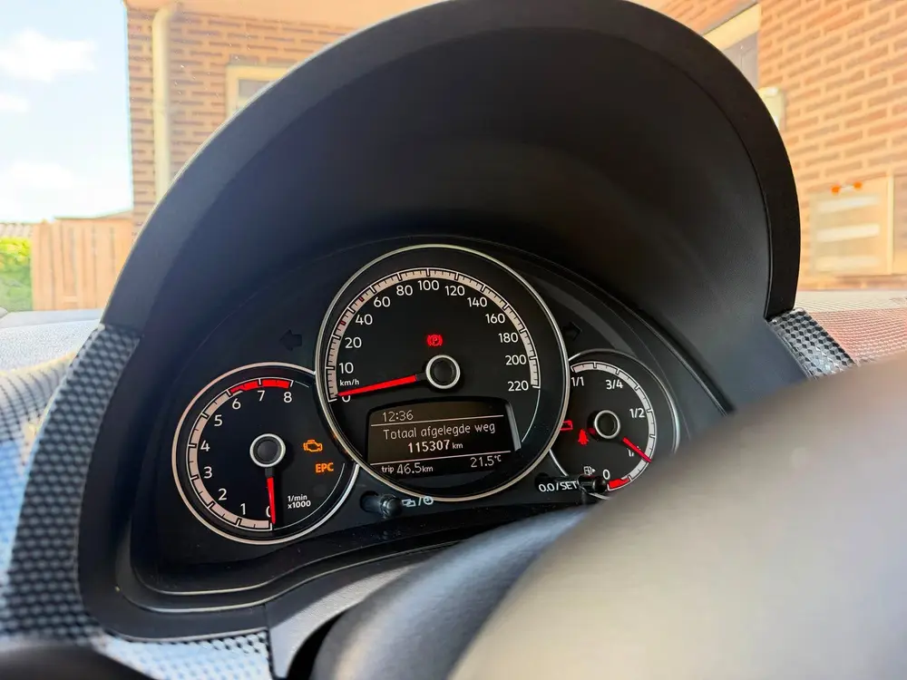 Volkswagen Up! 1.0 5-deurs -2021-Zwart -Camera uit 2021, foto 12