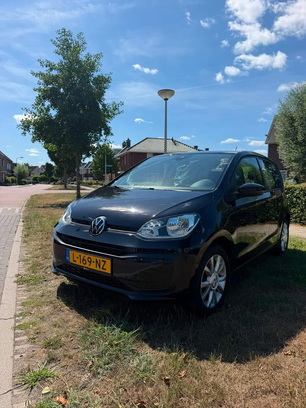 Volkswagen Up! 1.0 5-deurs -2021-Zwart -Camera uit 2021, foto 6