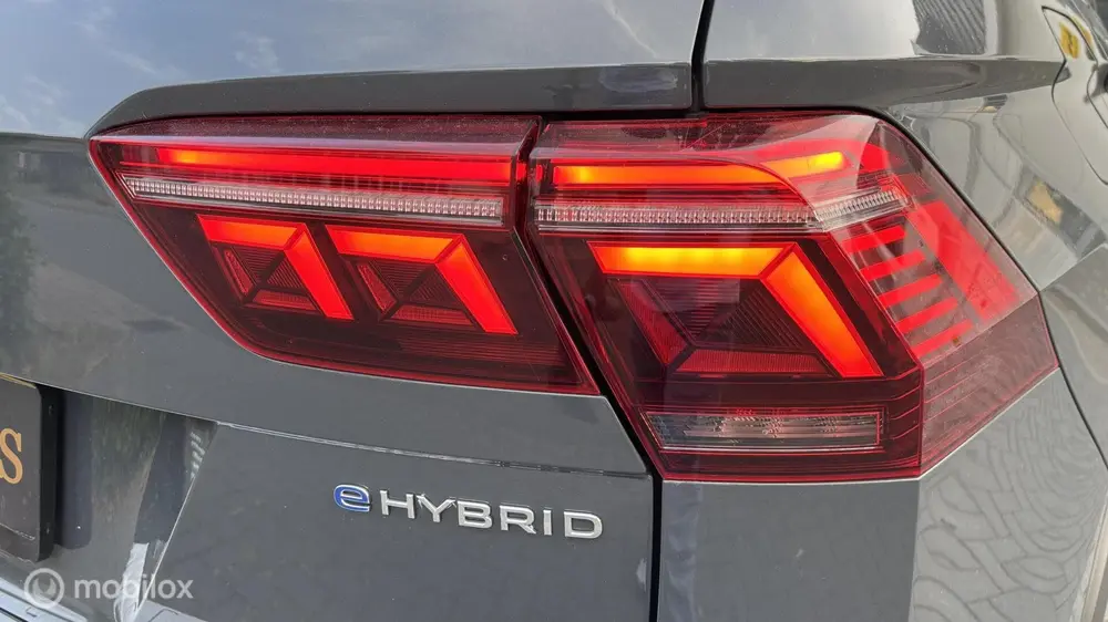Volkswagen Tiguan 1.4 TSI eHybrid R-Line Pano,Tr.haak,20inch uit 2021, foto 13
