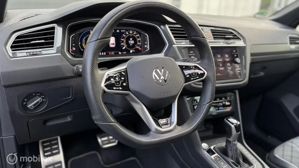 Volkswagen Tiguan 1.4 TSI eHybrid R-Line Pano,Tr.haak,20inch uit 2021, foto 15