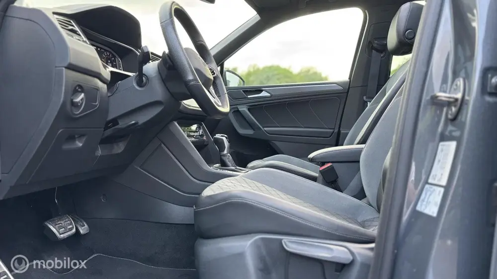 Volkswagen Tiguan 1.4 TSI eHybrid R-Line Pano,Tr.haak,20inch uit 2021, foto 16