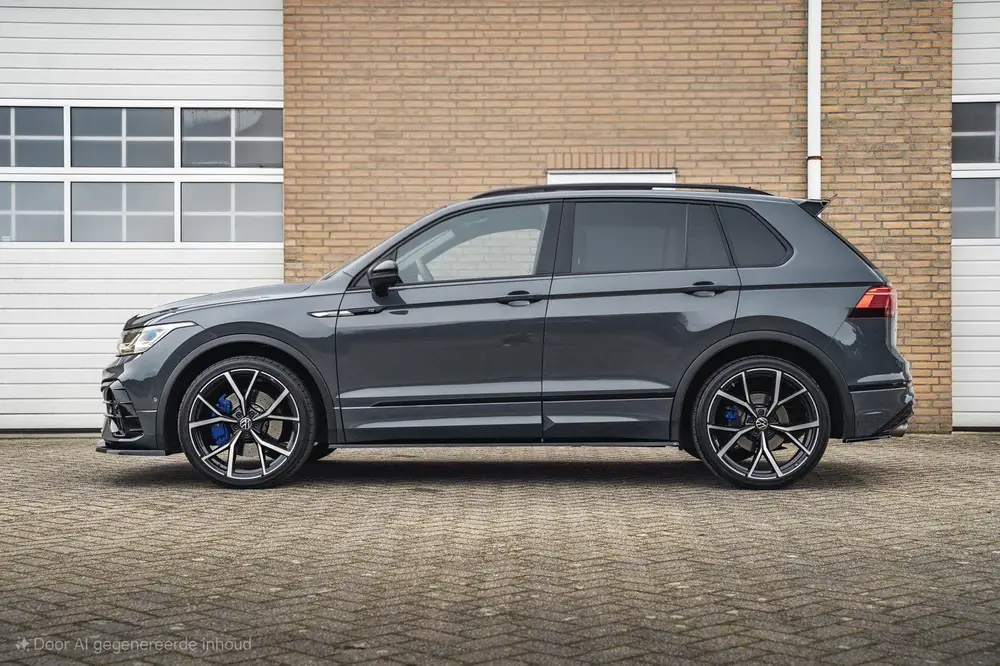 Volkswagen Tiguan R 2.0 tsi 75 edition/Akra/Pano/320 pk uit 2021, foto 4