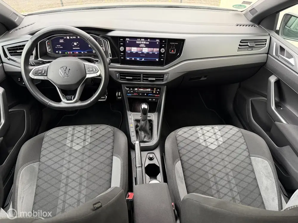 Volkswagen Polo 1.0 TSI DSG 3X R-LINE IQ-Light VIRTUAL LED uit 2023, foto 19