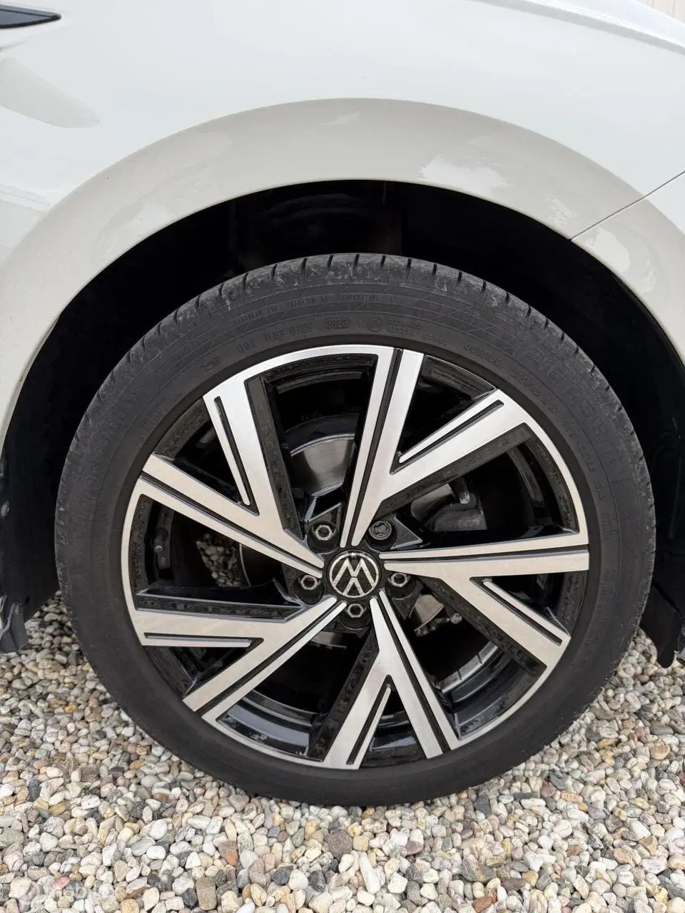 Volkswagen Polo 1.0 TSI DSG 3X R-LINE IQ-Light VIRTUAL LED uit 2023, foto 8