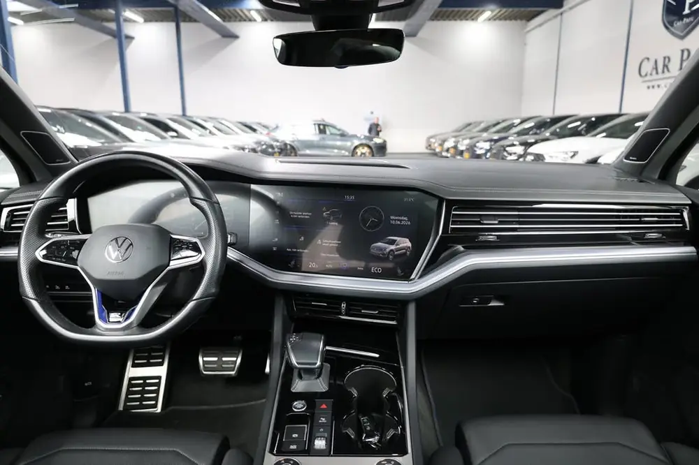 Volkswagen Touareg 3.0 TSi eHybrid 4MOTION R-line LED/VIRTUA uit 2021, foto 2