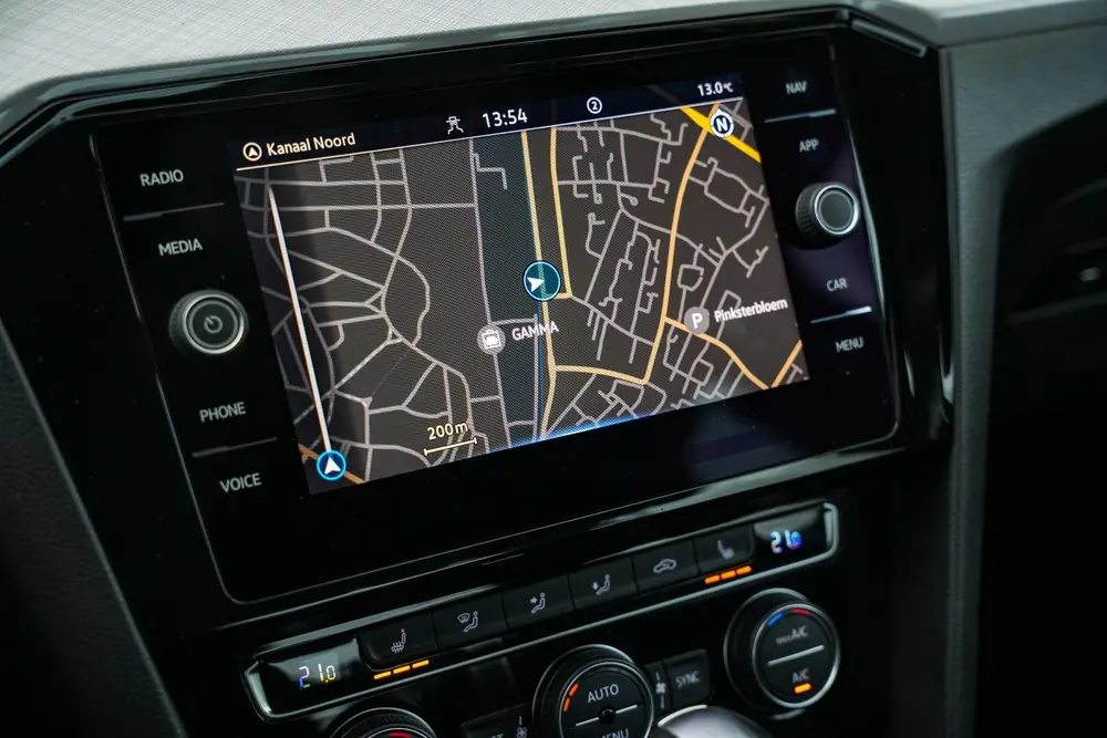 Volkswagen Passat 1.5 TSI Elegance Business R Leer Navi uit 2019, foto 18