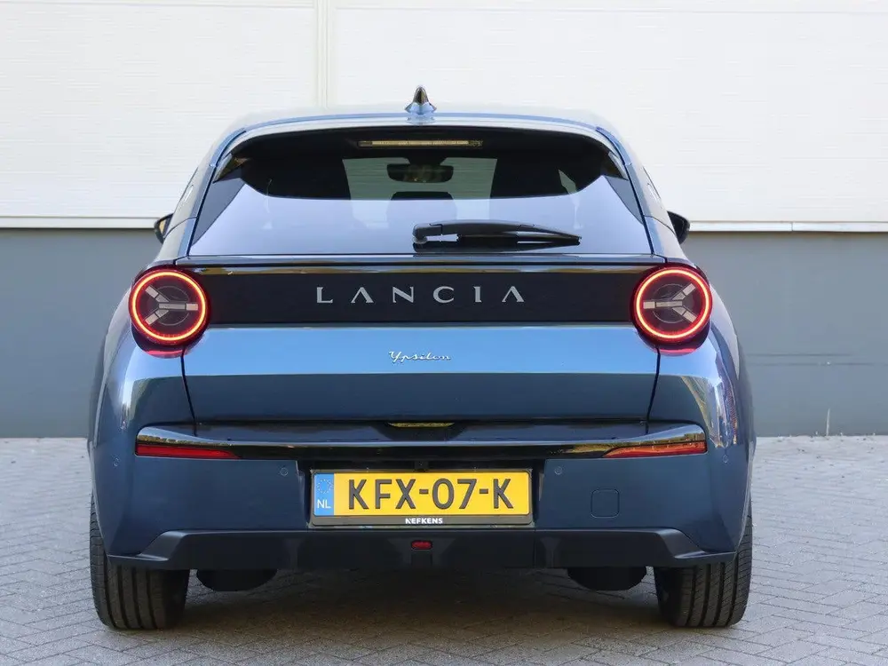 Lancia Ypsilon Edizione Limitata Blu 51 kWh | Navigatie | El uit 2026, foto 7