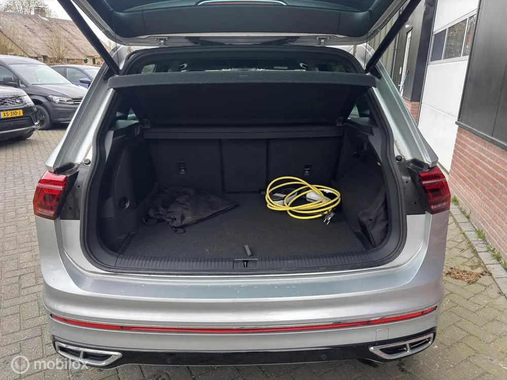 Volkswagen Tiguan 1.4 TSI eHybrid R-Line Business+ uit 2021, foto 10