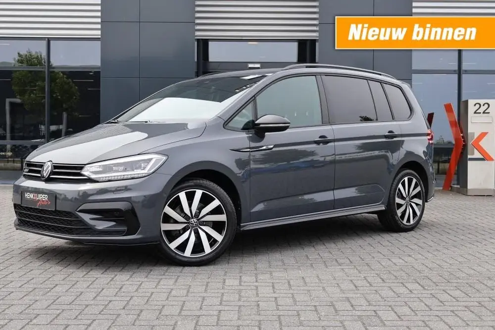 Volkswagen Touran 1.5 TSI DSG R-Line / 7 persoons/ Camera / uit 2025