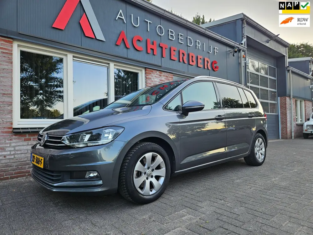 Volkswagen Touran 1.0 TSI Comfortline Business Carplay! Trek uit 2019