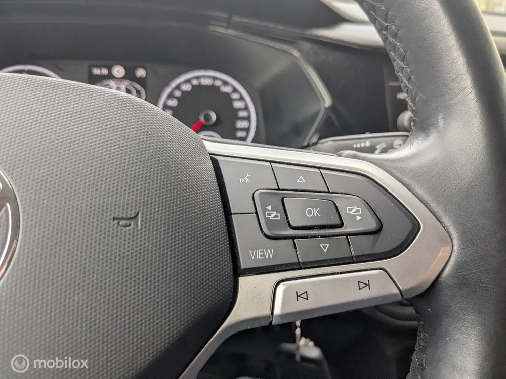 Volkswagen T-Cross 1.0 TSI Life uit 2021, foto 10