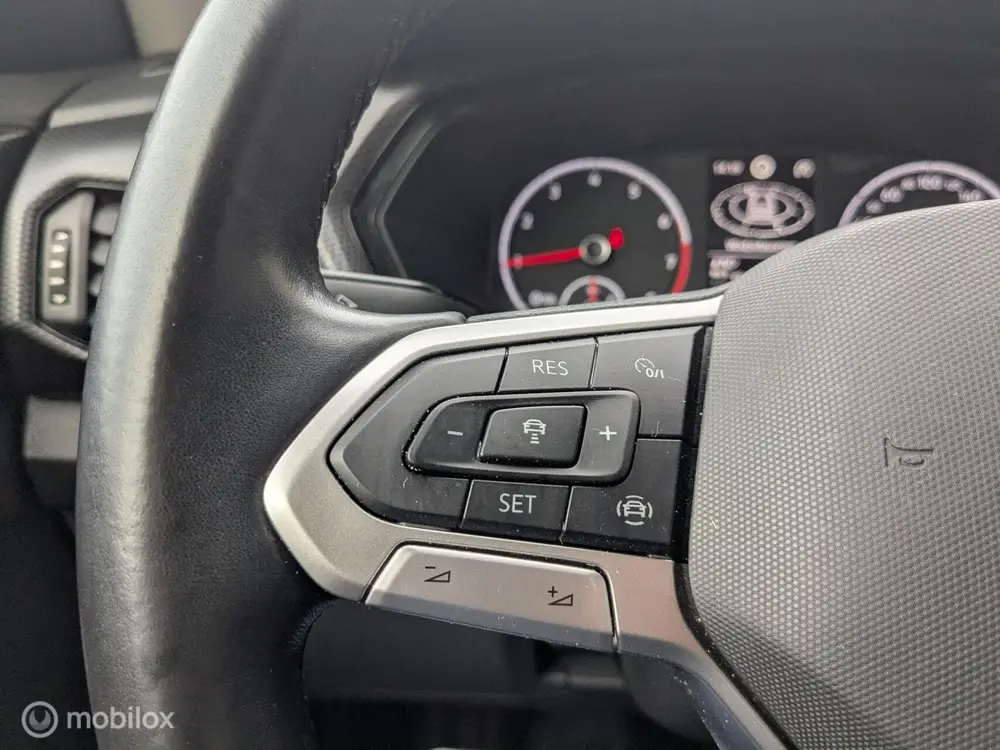 Volkswagen T-Cross 1.0 TSI Life uit 2021, foto 9