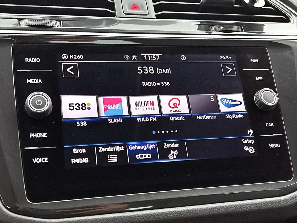 Volkswagen Tiguan 1.5 TSI Life Business uit 2021, foto 10