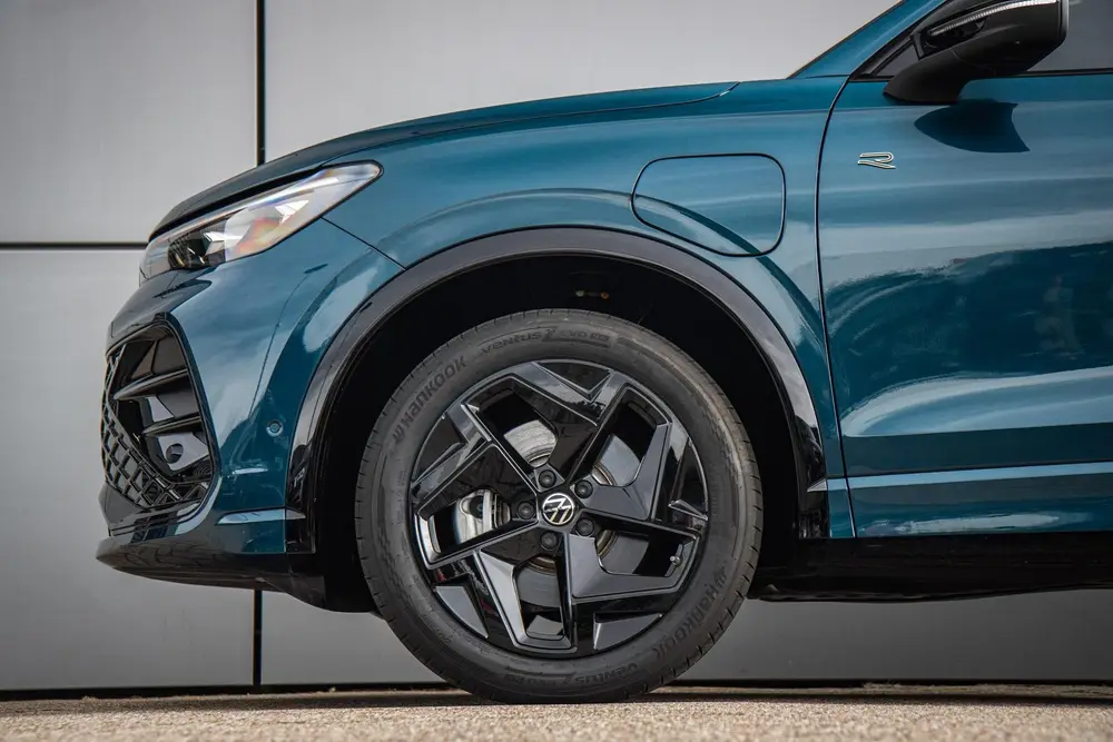 Volkswagen Tiguan 1.5 eHybrid 204pk R-Line Edition | Black S uit 2025, foto 12