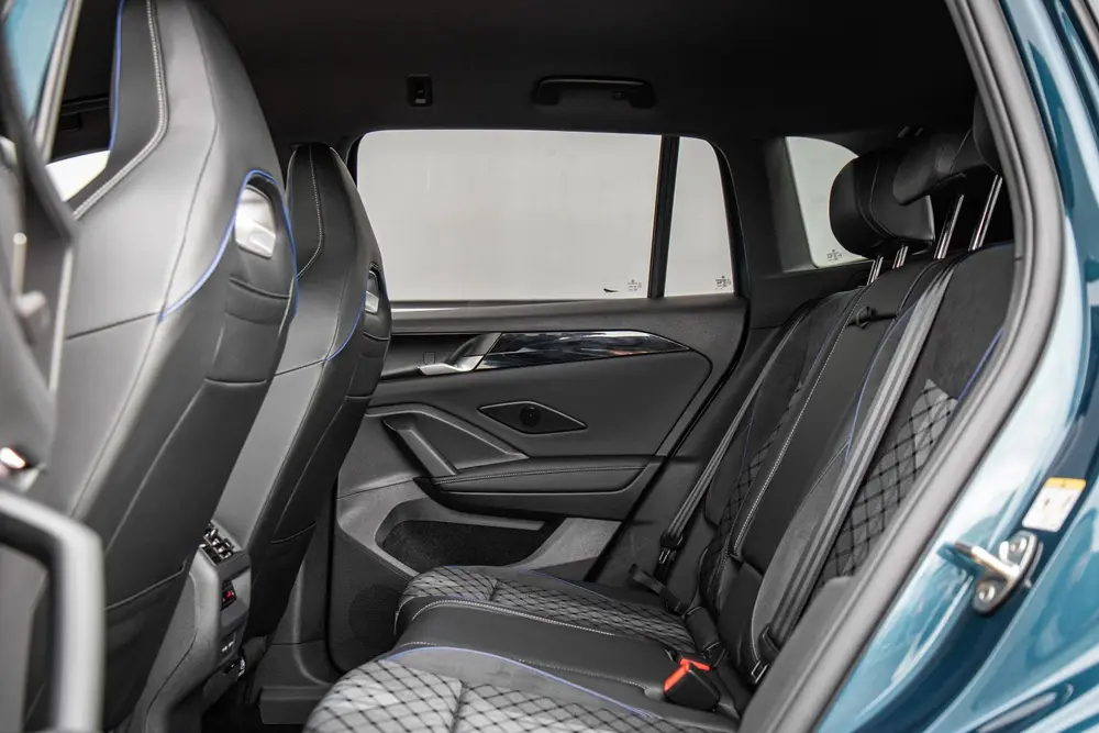 Volkswagen Tiguan 1.5 eHybrid 204pk R-Line Edition | Black S uit 2025, foto 6