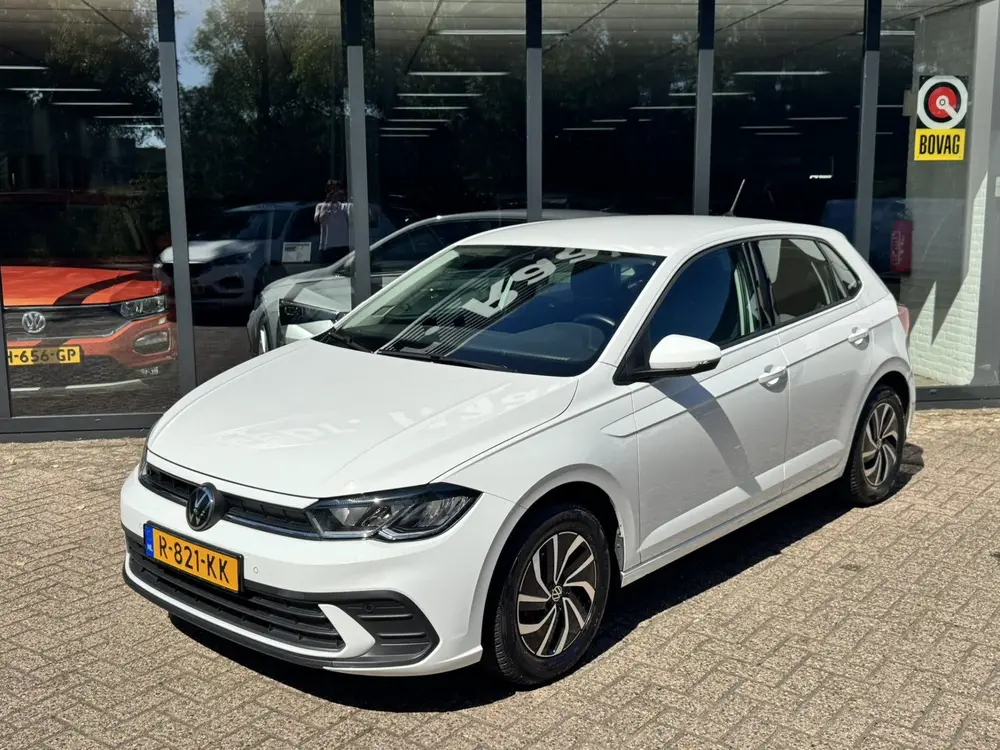 Volkswagen Polo 1.0 TSI Life*Apple car play*LED* (bj 2022) uit 2022, foto 2