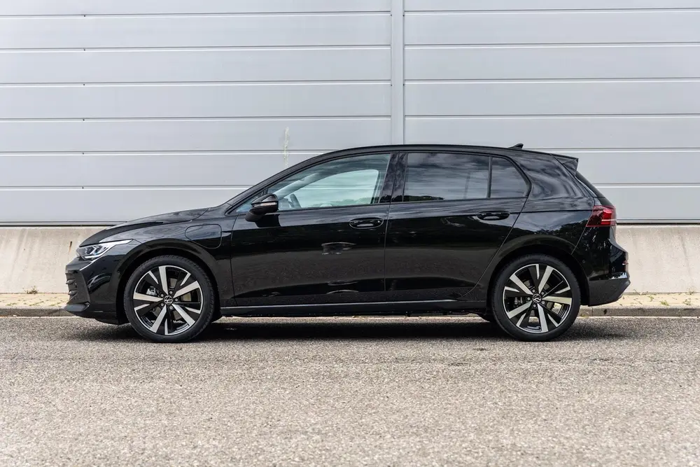 Volkswagen Golf 1.5 eHybrid 204pk Life Edition | Trekhaak We uit 2026, foto 12