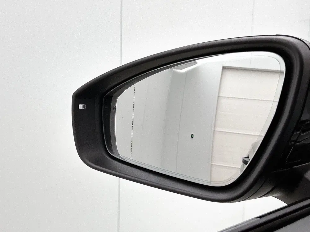 Volkswagen Tiguan 1.5 eHybrid R-Line Edition 204 PK Plug in uit 2026, foto 17