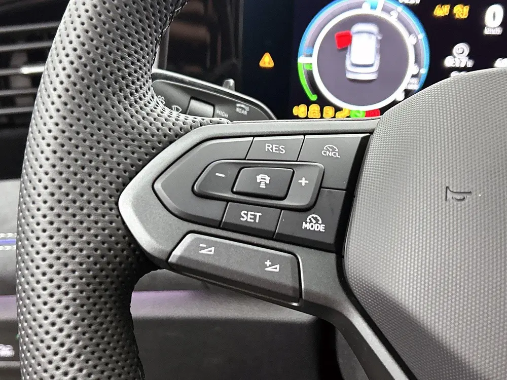 Volkswagen Tiguan 1.5 eHybrid R-Line Edition 204 PK Plug in uit 2026, foto 6