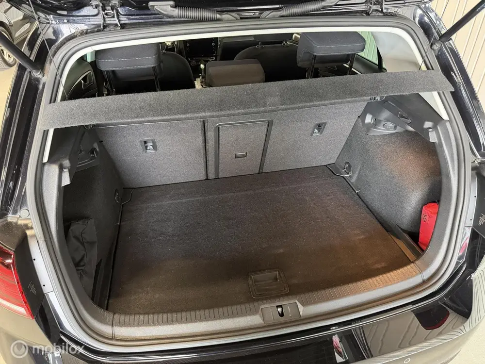 Volkswagen Golf 1.0 TSI Highline IQ drive stoelverwarm. navi uit 2019, foto 7