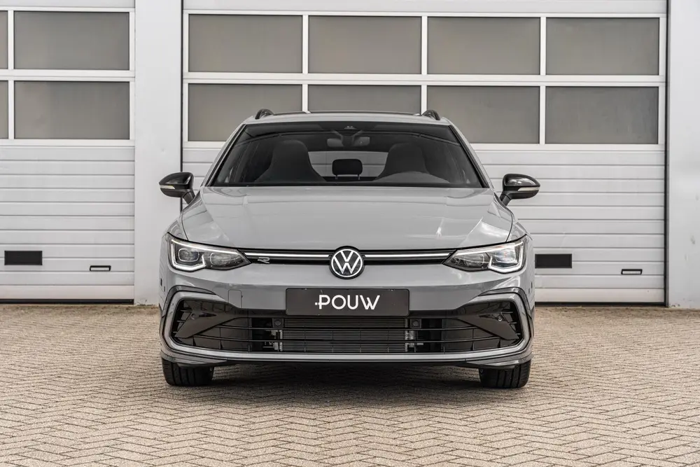 Volkswagen Golf Variant 1.5 eTSI 150pk DSG R-Line | Panorama uit 2023, foto 8