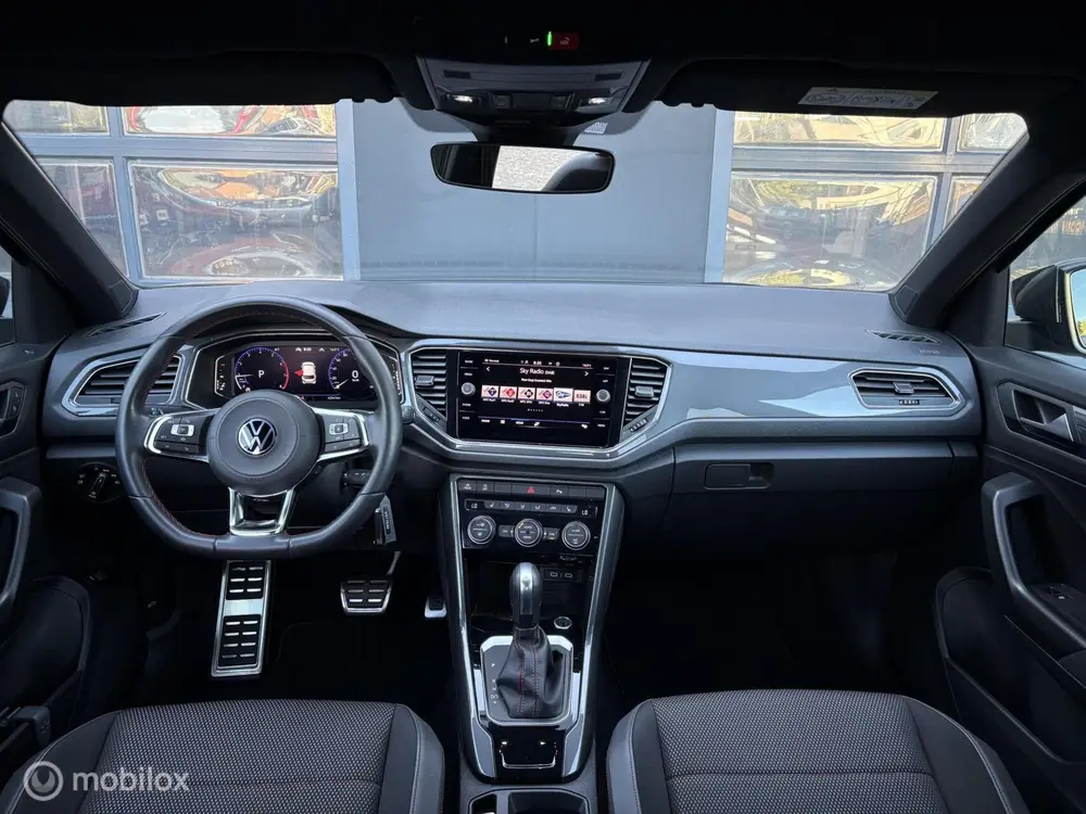 Volkswagen T-Roc 1.5 TSI Sport Business R Automaat uit 2022, foto 11