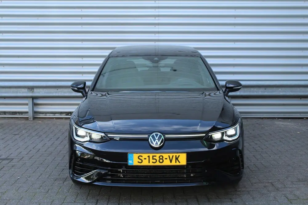 Volkswagen Golf 2.0 TSI 320pk R 4Motion DSG7 Panoramadak Akr uit 2021, foto 2