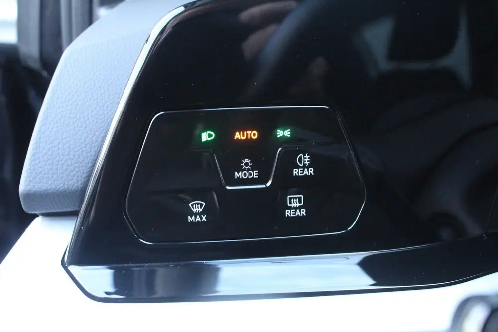 Volkswagen Golf 1.0 TSI 111pk Life NL-Auto NAP uit 2022, foto 19