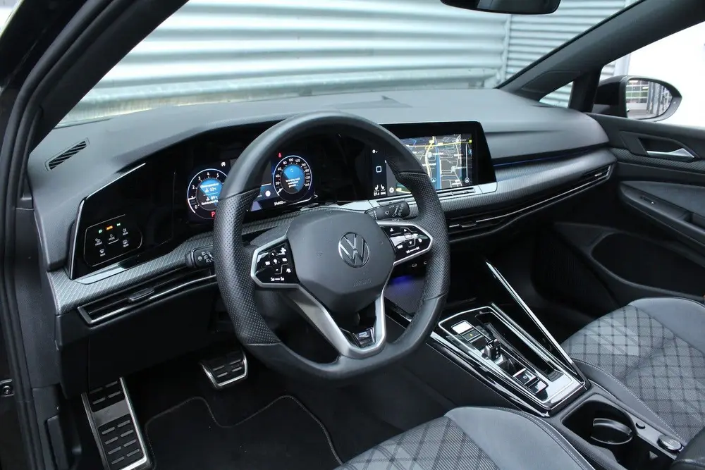 Volkswagen Golf Variant 1.5 eTSI 150pk R-Line DSG7 Panoramad uit 2023, foto 12