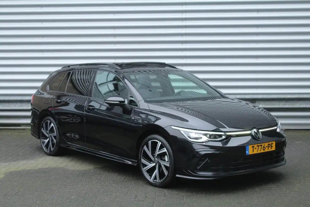 Volkswagen Golf Variant 1.5 eTSI 150pk R-Line DSG7 Panoramad uit 2023, foto 3