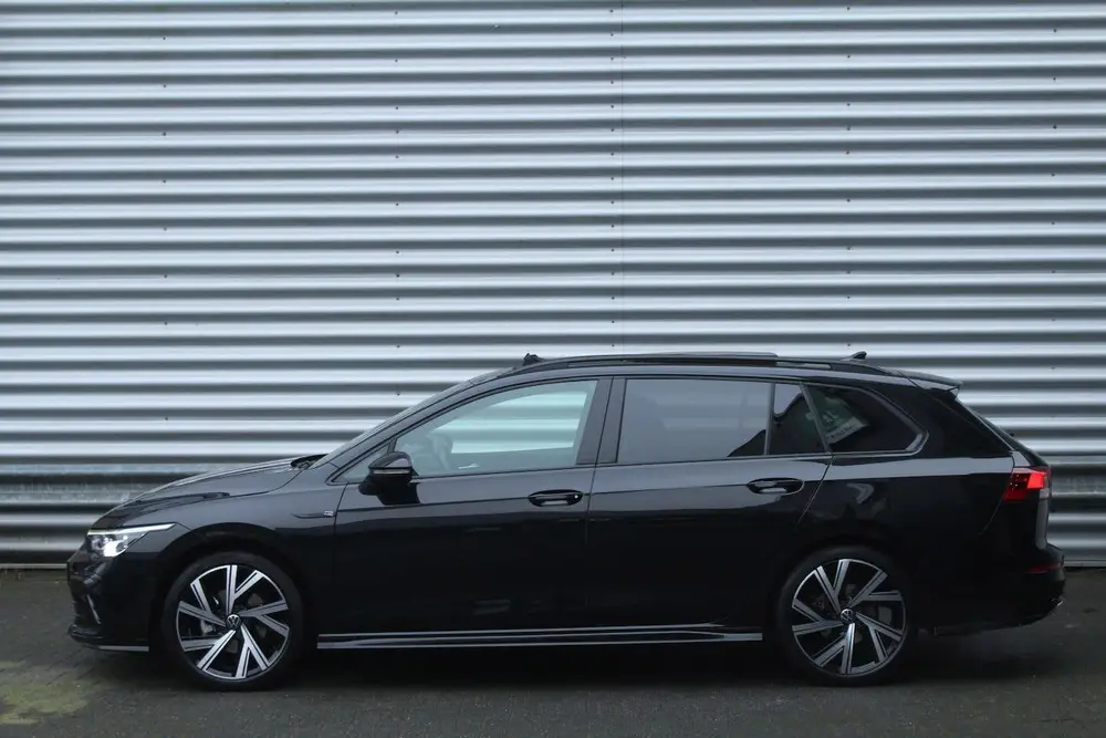 Volkswagen Golf Variant 1.5 eTSI 150pk R-Line DSG7 Panoramad uit 2023, foto 8