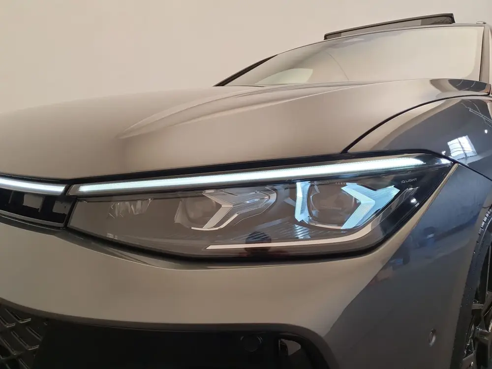 Volkswagen Passat Variant 1.5 eHybrid 272pk DSG/AUT R-Line W uit 2025, foto 9